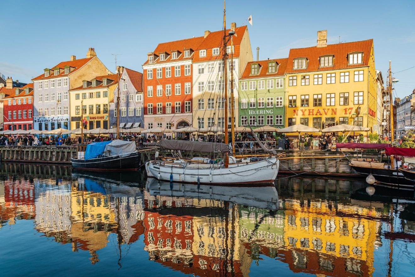 Colourful townhouses along the Nyhavn canal in Copenhagen